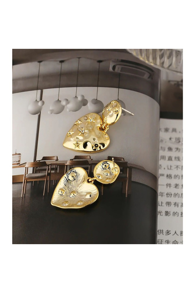 Pelin Aksesuar Yıldız Detaylı Kalp Küpe