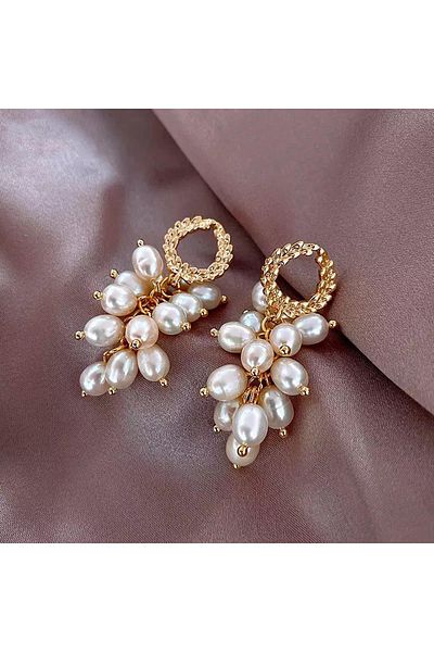Pelin Aksesuar Grape Earrings with Pearls