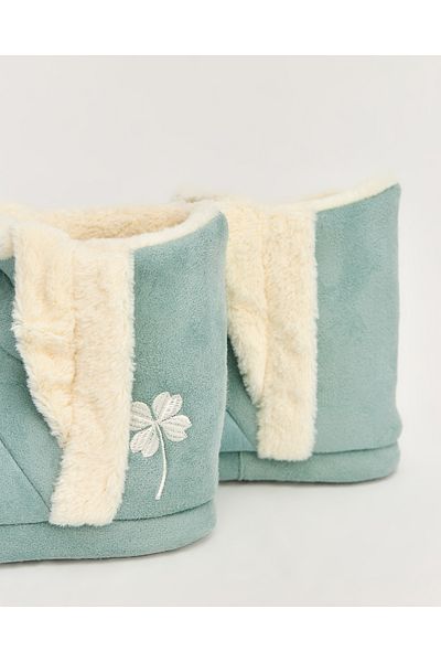 Chirpy Yons - Clover Detailed Women's Slippers