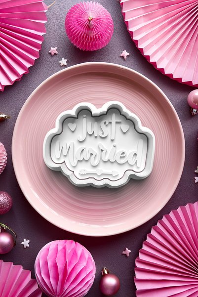 Deep Sweet ماكينة تشكيل العجين لقطع قالب الكوكيز من Just Married