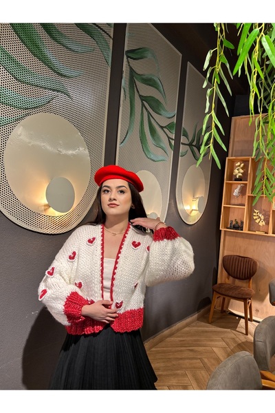 mihal boutique Cardigan with Heart