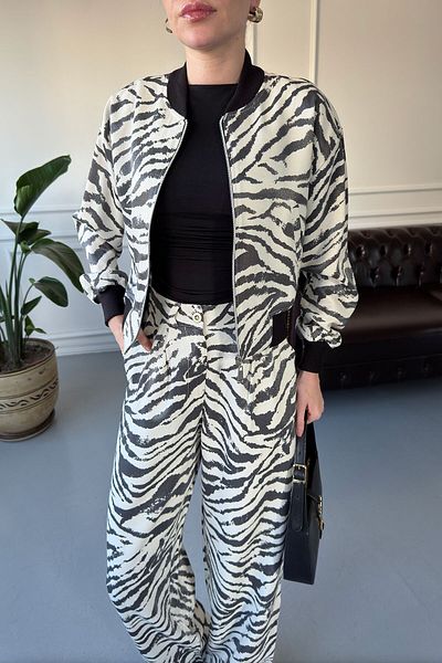 MAGARDE Ekru Premium Zebra Print Jacket