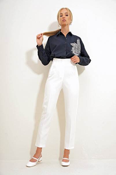 Trend Alaçatı Stili High Waist White Women's Trousers - Classic Woven with Dart