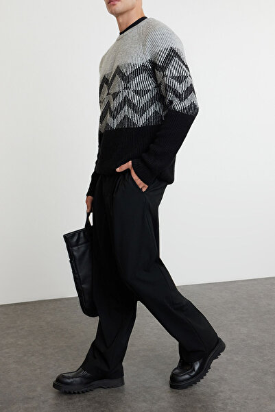 Edit by Trendyol Etnický čierny pletený sveter – obyčajný výstrih TMNAW25KZ00030