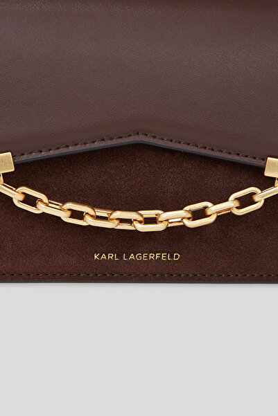 Karl Lagerfeld Sedm Grainy Sp Cb Suede - Střih