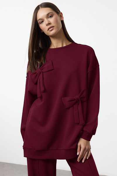 Trendyol Modest Übergroßes Trainingsanzug-Set mit bordeauxrotem Banddetail TCTAW25US00119