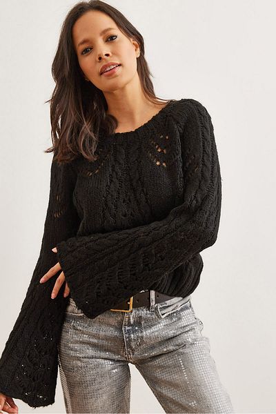 Olalook Pulover negru cu mânecă spaniolă cu textura moale ajurata pentru femei KZK- 19000938