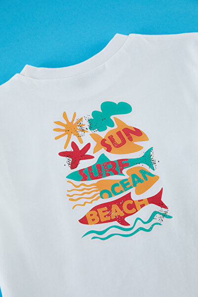 TRENDYOLKIDS Ecru bedrucktes Strick-T-Shirt TKDSS25TS00038