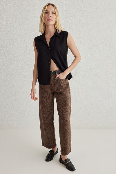 Trendyol Collection Черна ленена риза с нулеви ръкави Regular Regular Fit Woven Shirt Twoss25Go00097