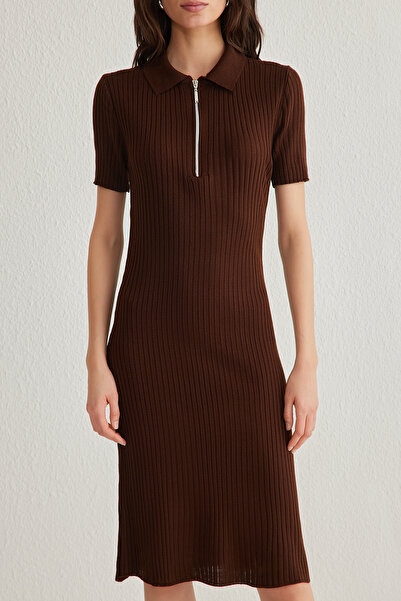Trendyol Collection Καφέ Απλό Μίντι Πλεκτό Φόρεμα TWOSS24EL00353