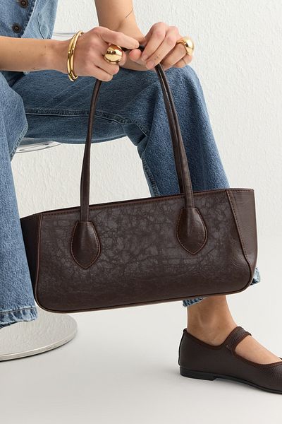 TRENDYOL SHOES Γυναικεία τσάντα χεριού και ώμου με υφή Bitter Brown TAKSS25OC00005