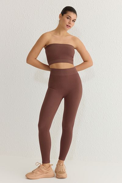 Trendyol Collection Hellbraune, nahtlose Strick-Sportstrumpfhose – TWOAW20TA0071 in voller Länge