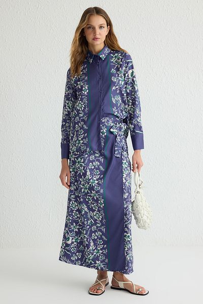 Trendyol Modest Marineblaues Hemdkragen-Set mit Blumendruck – TCTSS25US00004