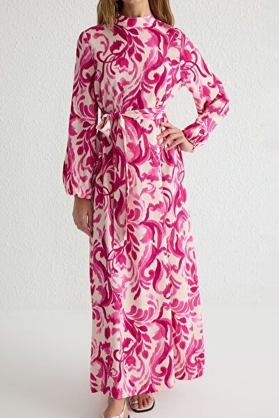 Trendyol Modest Ροζ μοτίβο υφαντό φόρεμα βισκόζης TCTSS25EB00048