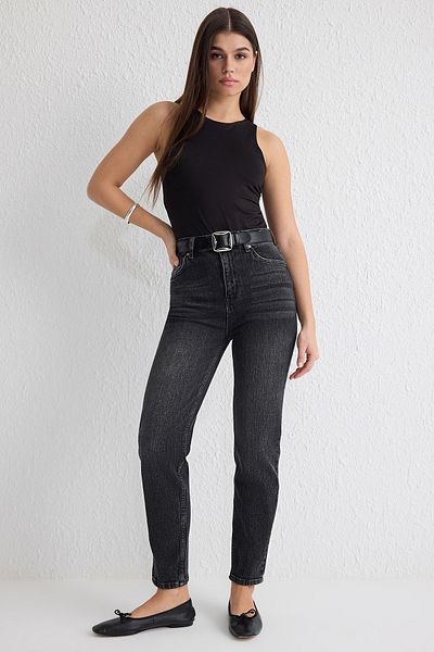 Trendyol Collection Anthracite High Waist Comfort Mom Jeans Twoss25Je00095