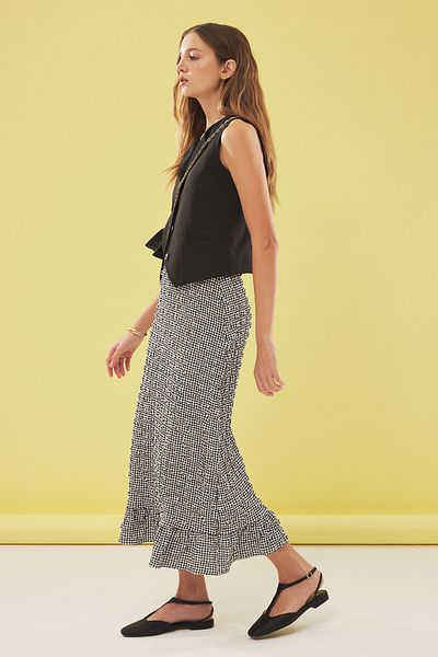Trendyol Collection Schwarzer Webrock aus Seersucker mit Gingham-Muster in Maxi-Länge TWOSS25ET00048