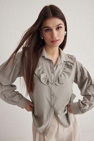 Trendyol Collection Graues, gerüschtes Baumwollhemd TWOSS20GO0357