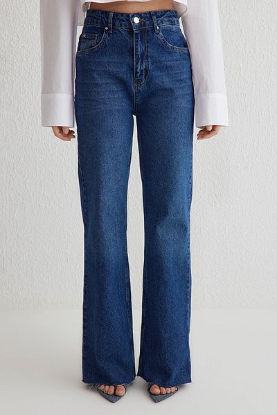 Trendyol Collection Sötétkék, magas derekú, széles lábú farmernadrág TWOSS25JE00065