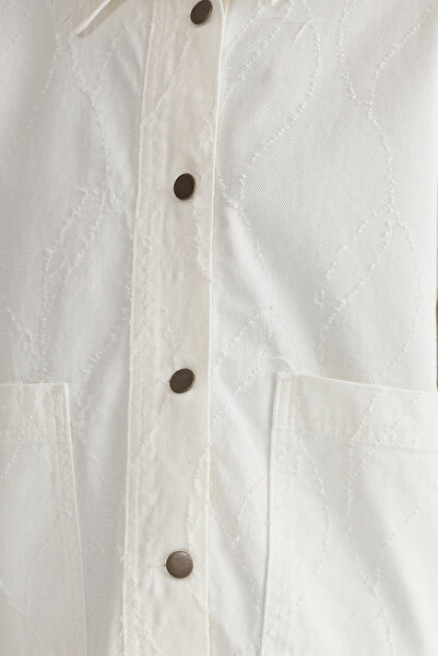 Trendyol Collection Біле вузьке пальто з візерунком в стилі "оверсайз