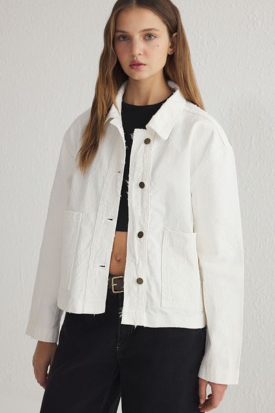 Trendyol Collection Weißer Oversize-Mantel TWOSS25MO00016
