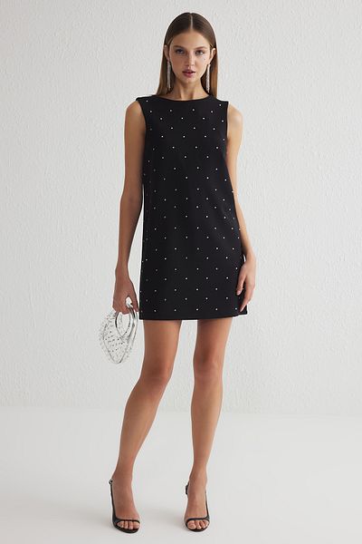 Trendyol Collection Schwarzes, glänzendes, mit Steinen bedrucktes Super-Minikleid TPRAW25EL00192