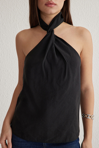 Trendyol Collection Černá modální ohlávka s krkem tkaná blůza Twoss25Bz00247