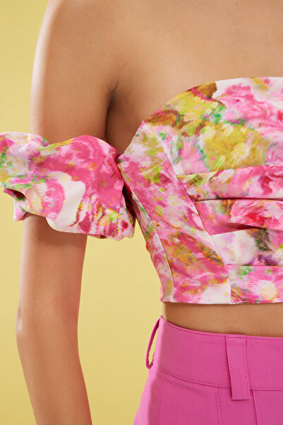 Trendyol Collection Vícebarevný květinový vzor Crop Woven Bustier TPRSS24BS00020