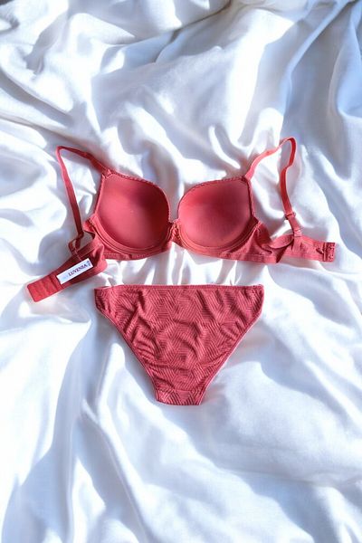 Luvensa Tile Diamond Pattern Padded Bra Set (Bra & Panty)