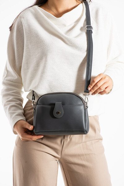 Morpelikan Women's Faux Leather Adjustable Cross Strap 4 Compartment Magnet Buckle Detailed Gray Shoulder Bag