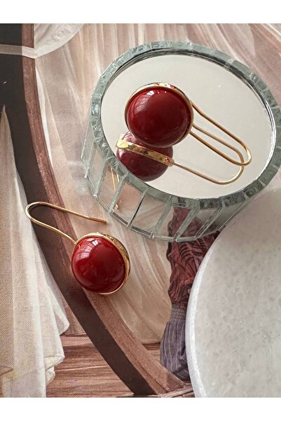Esmeray Aksesuar Vip Çelik Gold Renk Bordo Top Sallantılı Küpe Uzunluk 3,5 cm.