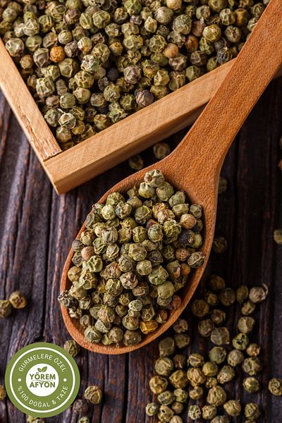Gülçehre Yörem Opium World Kitchen's Indispensable Pure and Additive-Free Green Grain Pepper {Piper Nigrum} |   55g.