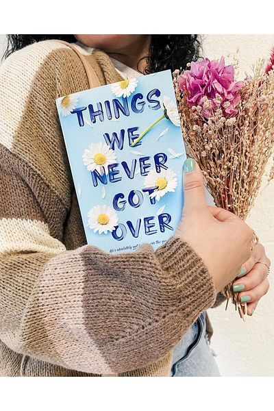 Penguin Books Things We Never Got Over: the Bestselling # Booktok Sensation - Lucy Score