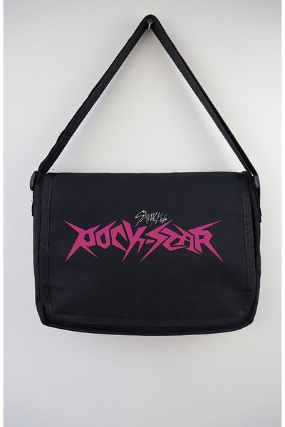 Fuddy Moda Geantă Straykids Rockstar Written Messenger, geantă de umăr unisex cu imprimeu K Pop