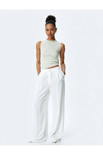 Koton Crew Neck Sleeveless Metallic Yarn Detailed Knitwear Tank Top