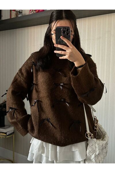 Anastasias Atelier KARYA Kadın Kurdeleli Kahverengi Oversize Bisiklet Yaka Yumoş Kazak