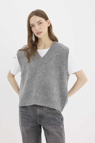 DeFacto Oversize Wide Fit Basic Plain V-Neck Knitwear Sweater E4032Ax25Sp