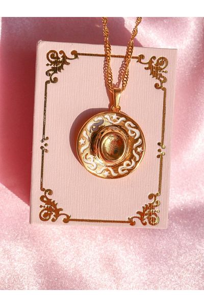 Reorah Collection Cowboy Hat Necklace