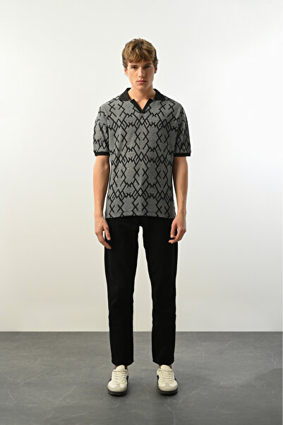 İLKCET MODA Ανδρικό μπλουζάκι με μοτίβο V λαιμόκοψη