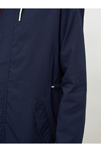 LC Waikiki Kényelmes kapucnis férfi parka