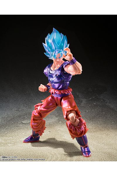 BANDAI Dragon Ball Tamašhī Nations S.H.Figuarts - Super Saiyan God Goku Kaio-Ken Figure