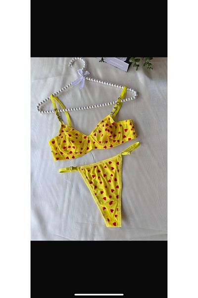 BanaTAP MODEL SARAH LOVE SET SUTIEN FLEXIBIL TULUL SCRIUT