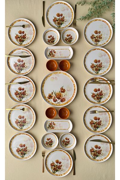 QUEEN Vintage Model 12 Person 23 Pieces Breakfast Set
