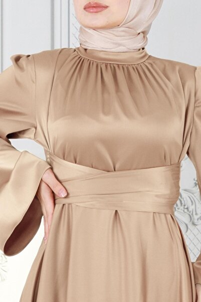 Sevitli Μπεζ Σατέν Βραδινό Φόρεμα - Φόρεμα με Σταυρό Ζώνη