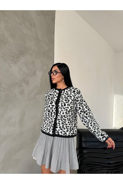 02Lady Fashion cardigan cu nasturi cu model leopard
