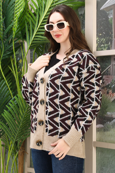 02Lady Fashion سترة صوفية محبوكة ناعمة ومزينة بأزرار