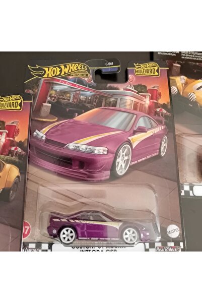 HOT WHEELS Premium Arabalar Boulevard 2024 - Mix 4 / GJT68-979Y 5 Li Set