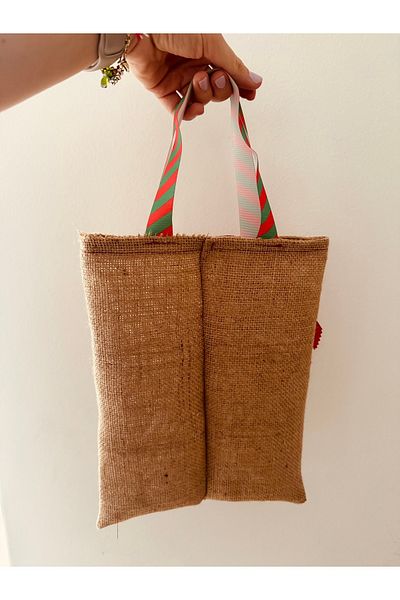 White Alamode Gift Pack with Santa Claus - 28X40