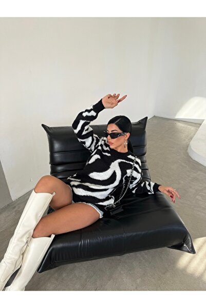 02Lady Fashion سترة تريكو برقبة دائرية كبيرة الحجم بنمط الحمار الوحشي