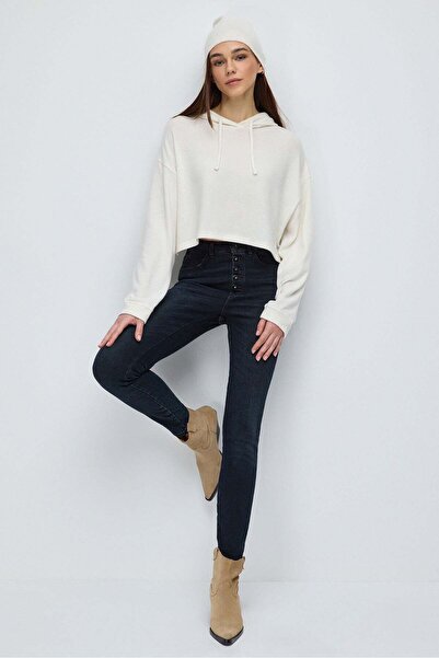 No Matter What Weiches, kurzes Kapuzentop aus Strickstoff