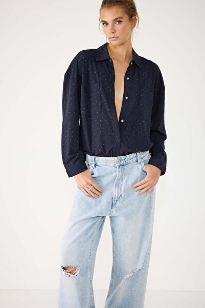 No Matter What Hemd mit Steinen verziert